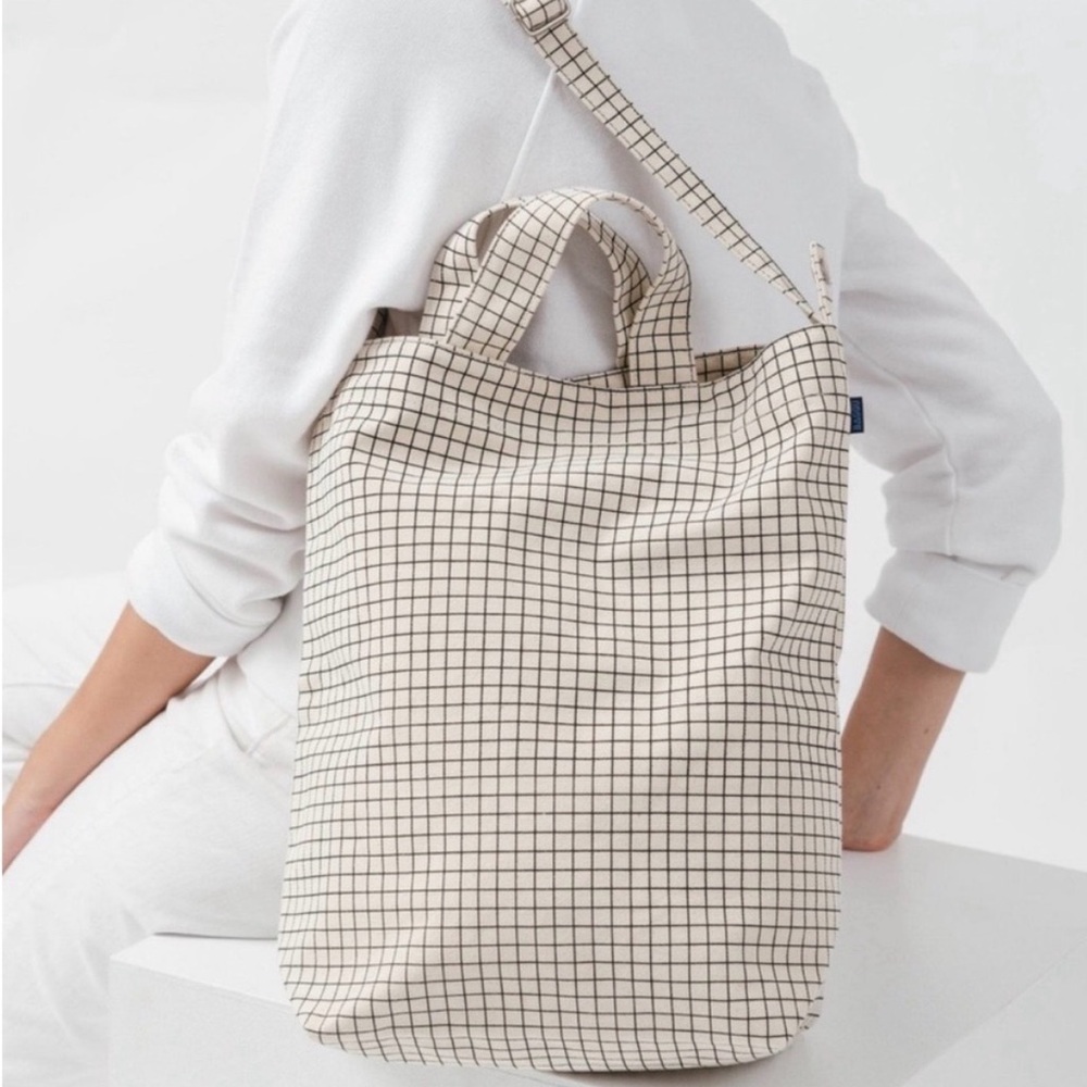 BAGGU Cream Grid Tote Bag